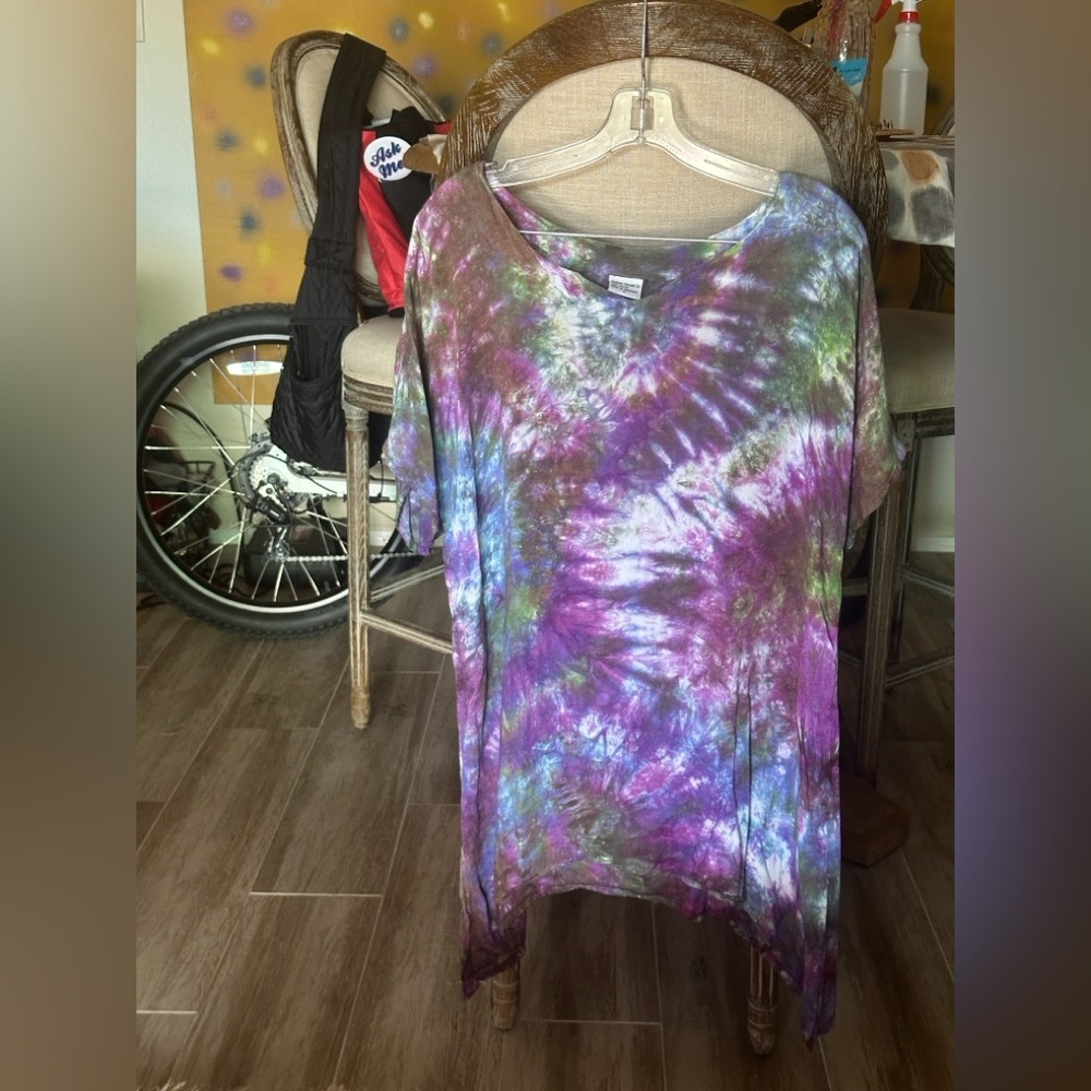 Tie-Dye V-Neck Women’s Top